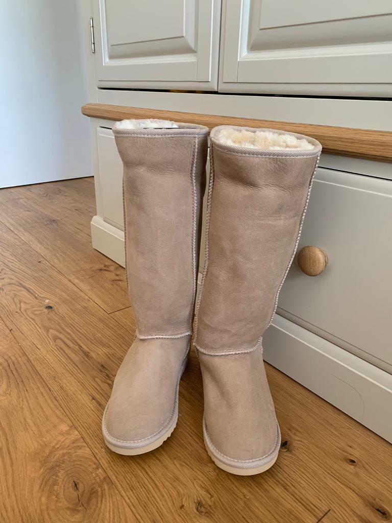 sheepskin lined boots uk